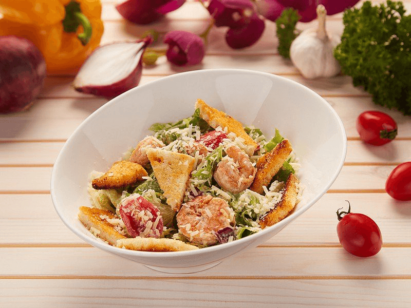 Цезарь с тигровой креветкой